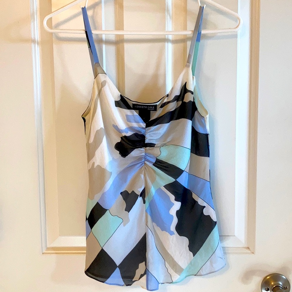 Kenneth Cole silk tank. Geometric print. Size 2 - Picture 1 of 4